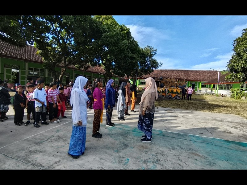 APEL DALAM RANGKA MEMPERINGATI HARI KARTINI