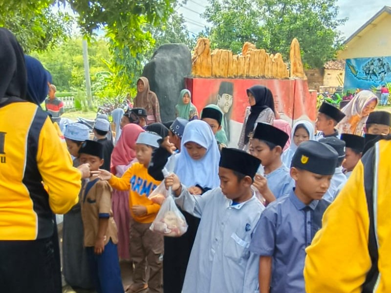PEMBAGIAN DAGING QURBAN